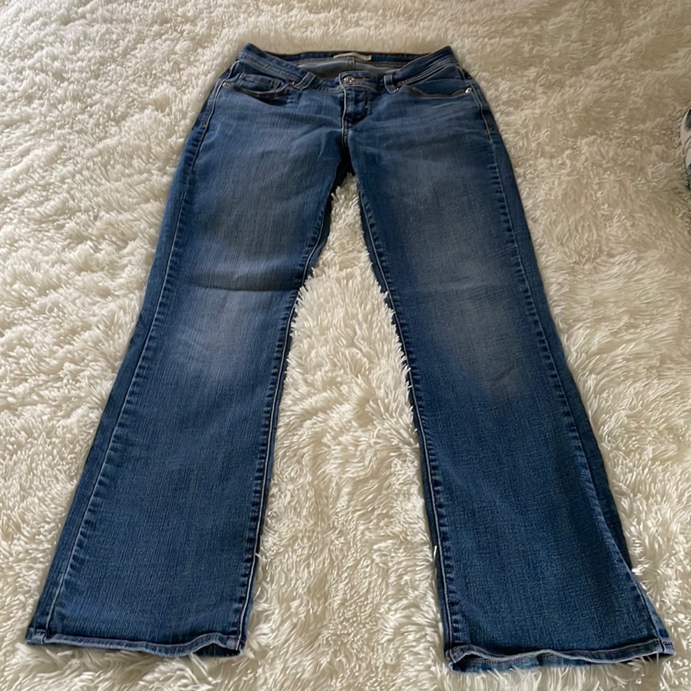 Flattering Levi’s curvy boot cut flare jeans
